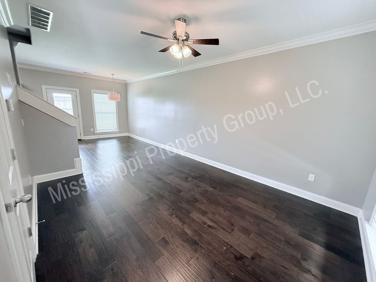 414 Walker Cir - Photo 2 of 31