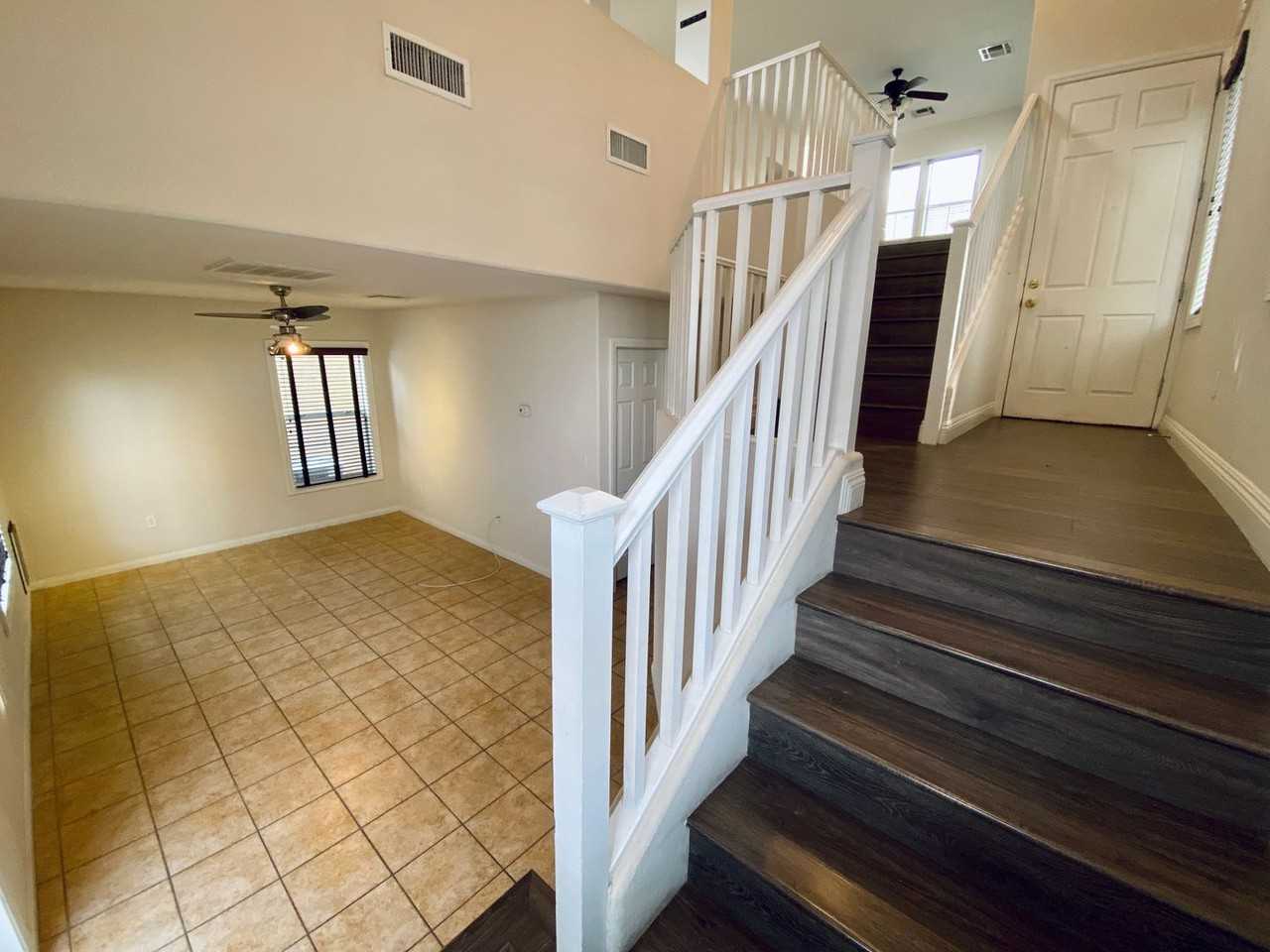 9586 Summer Furnace St - Photo 2 of 26