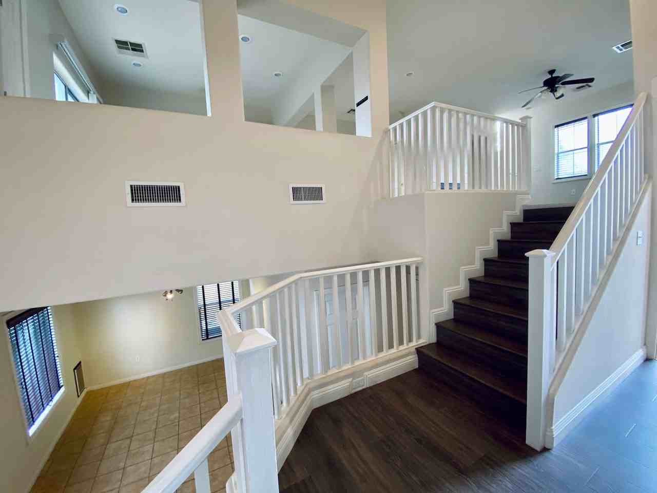 9586 Summer Furnace St - Photo 3 of 26