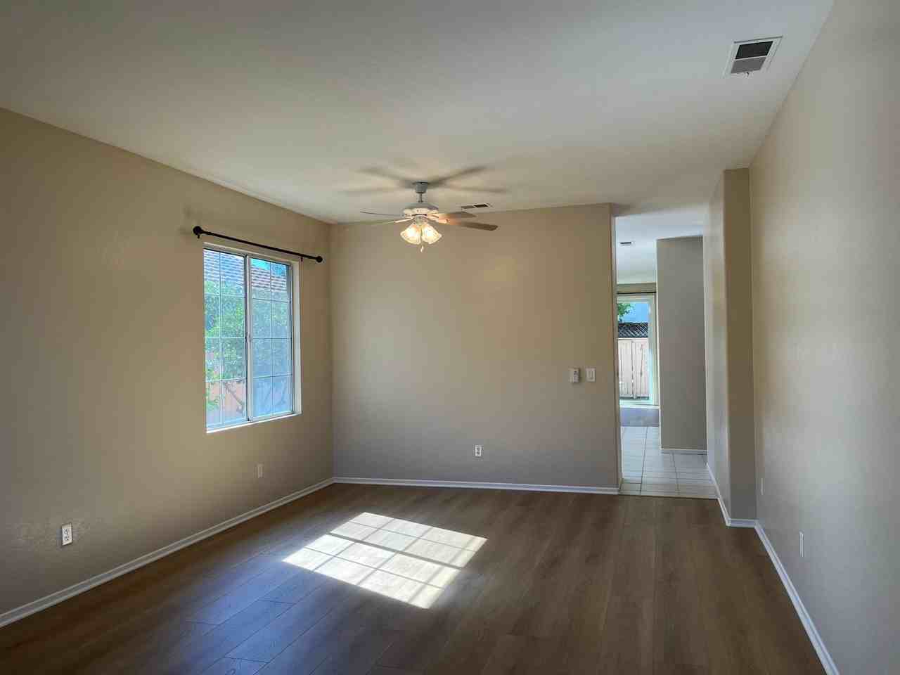 41879 Driver Ln - Photo 2 of 14
