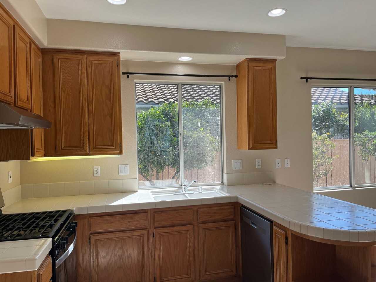 41879 Driver Ln - Photo 3 of 14