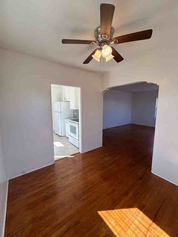 3012 Fairmount Ave - Photo 5 of 21