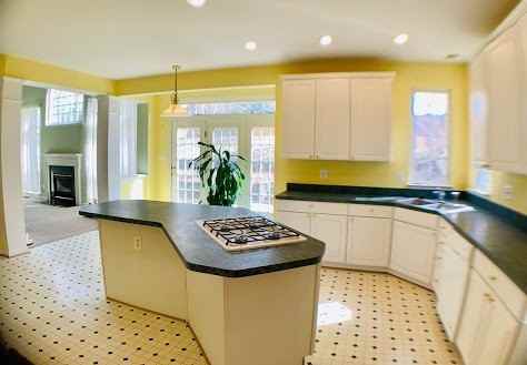 47 Montgomery Dr - Photo 2 of 30