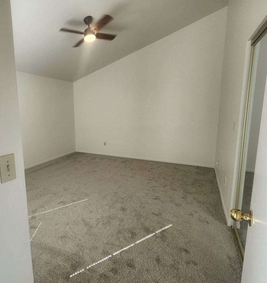 1775 Blue Spruce Ct - Photo 6 of 23