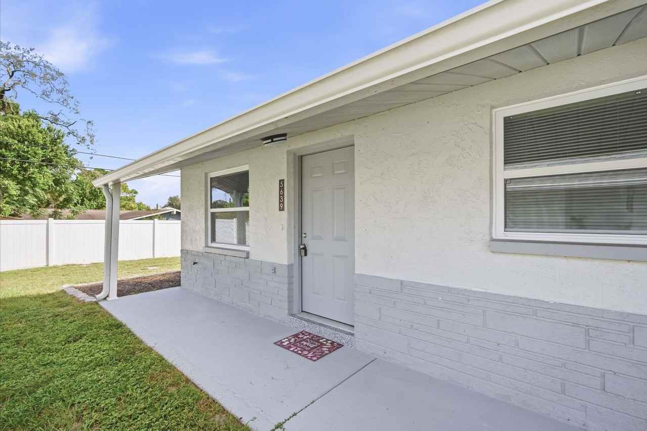 5639 Golden Nugget Dr - Photo 2 of 21