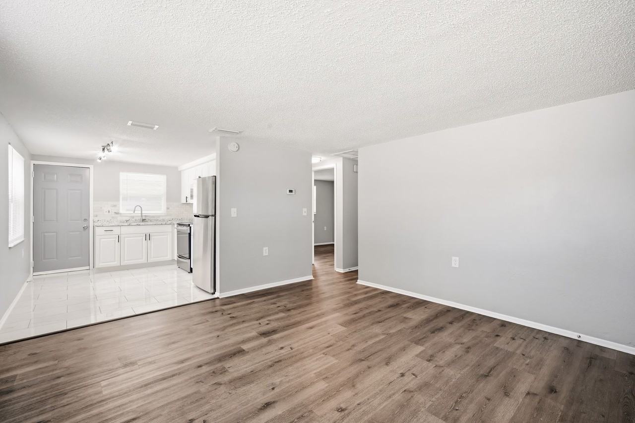 5639 Golden Nugget Dr - Photo 6 of 21