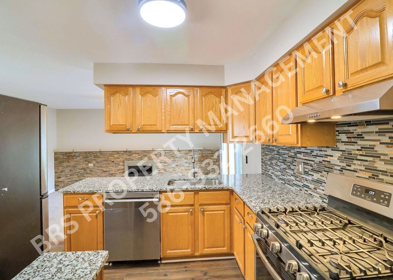 24945 Orchid St - Photo 5 of 21