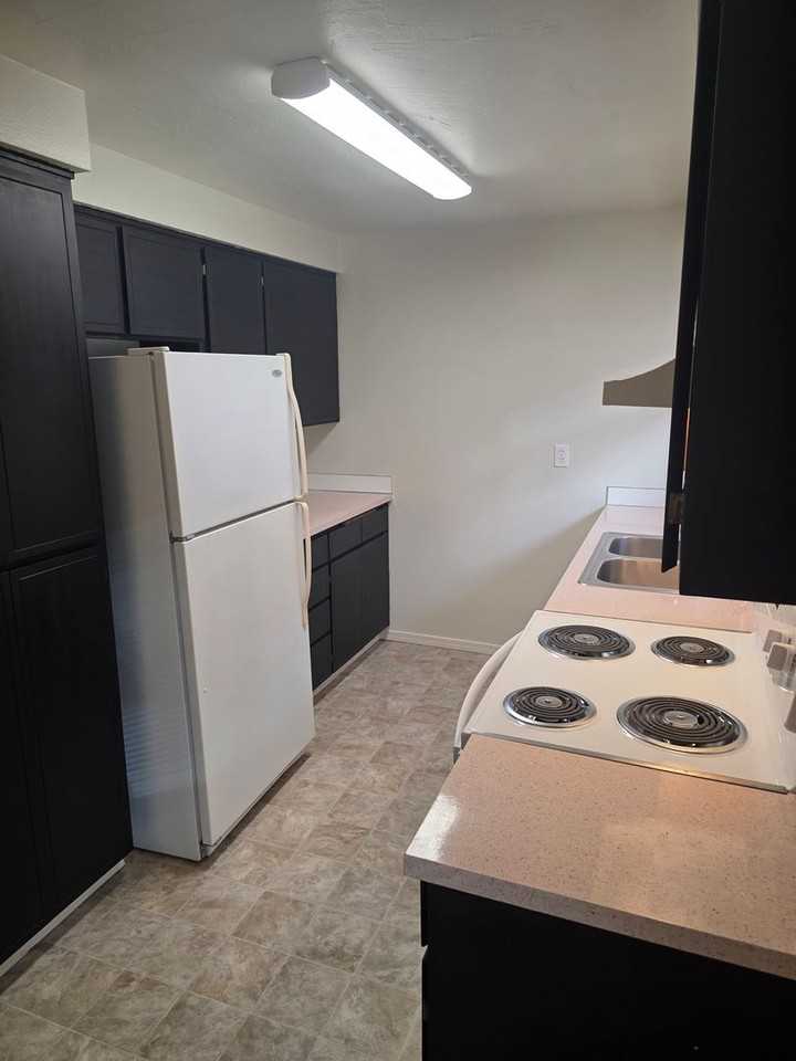 4275 E Amazon Dr - Photo 6 of 21