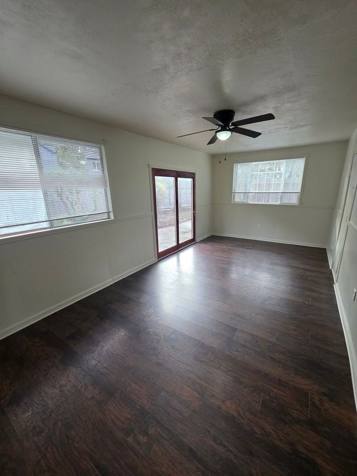 4275 E Amazon Dr - Photo 7 of 21