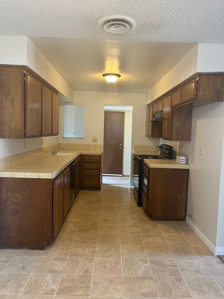 6709 Patton Way - Photo 2 of 10