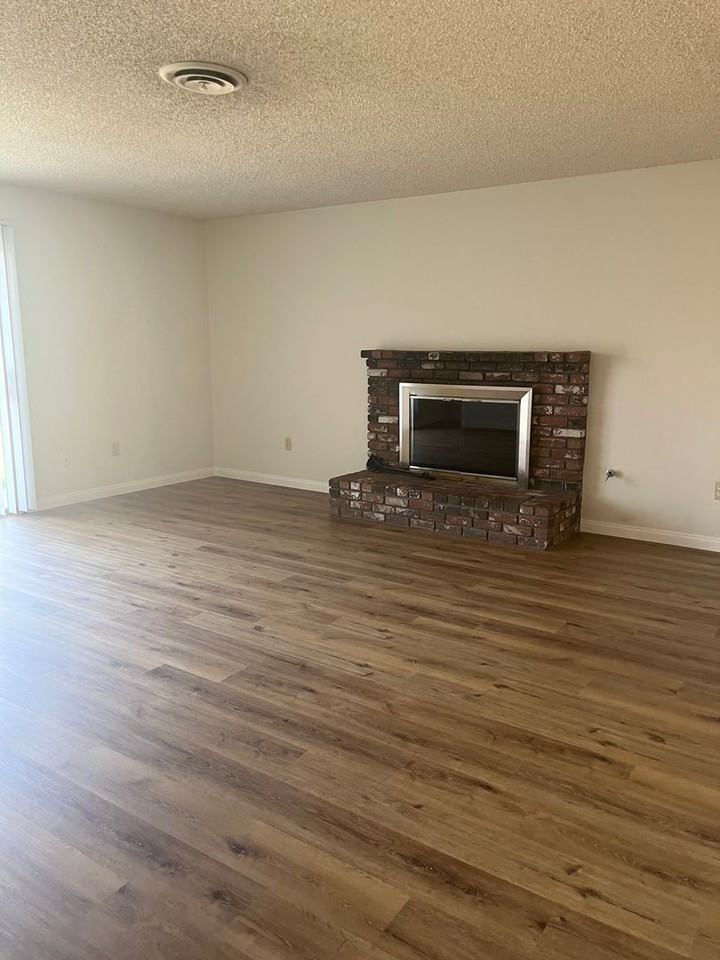 6709 Patton Way - Photo 3 of 10