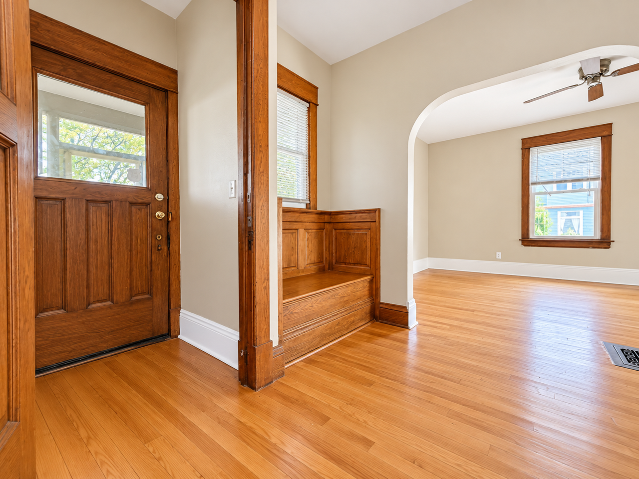 263 Maria Ave - Photo 2 of 23