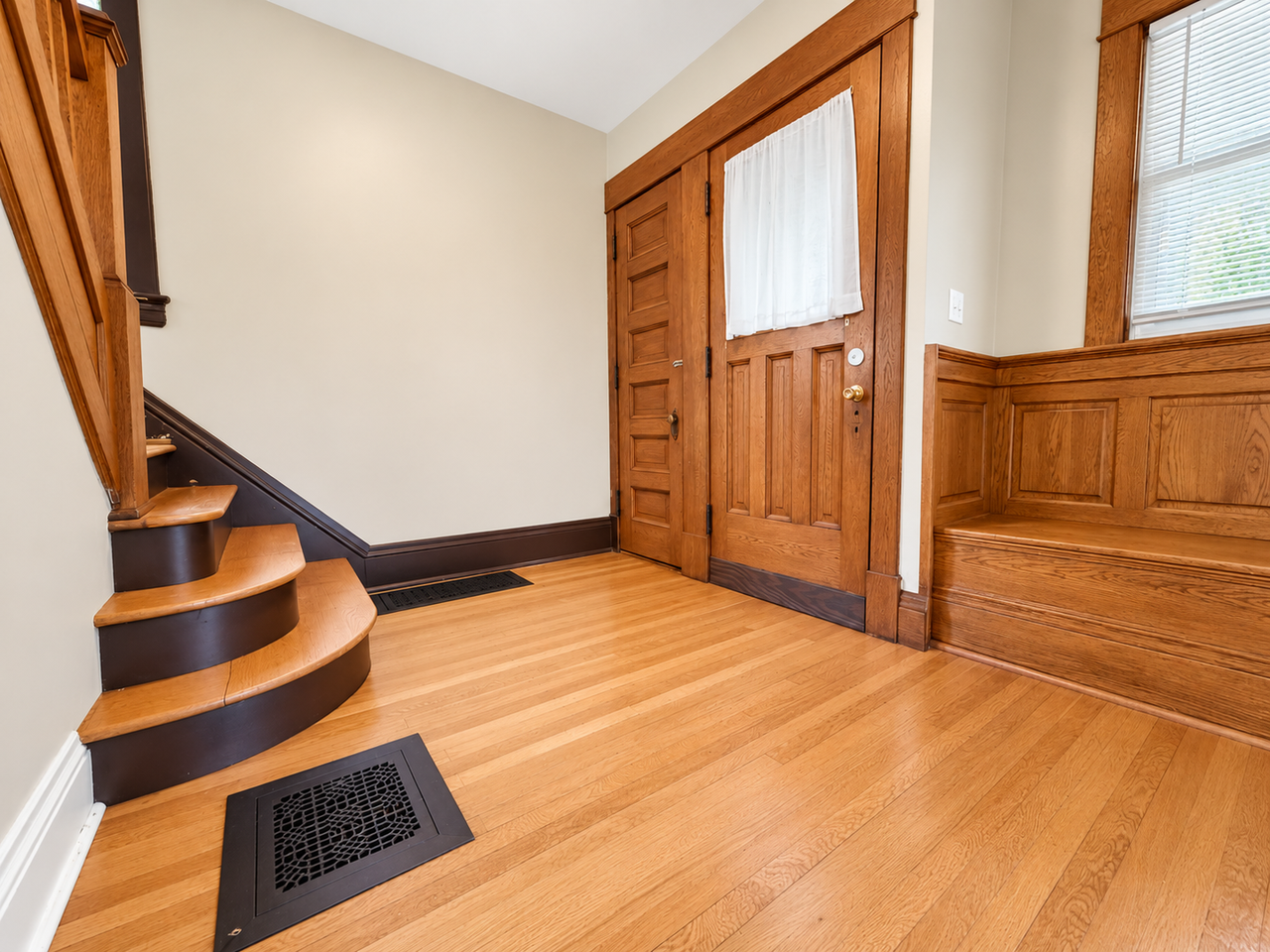 263 Maria Ave - Photo 3 of 23