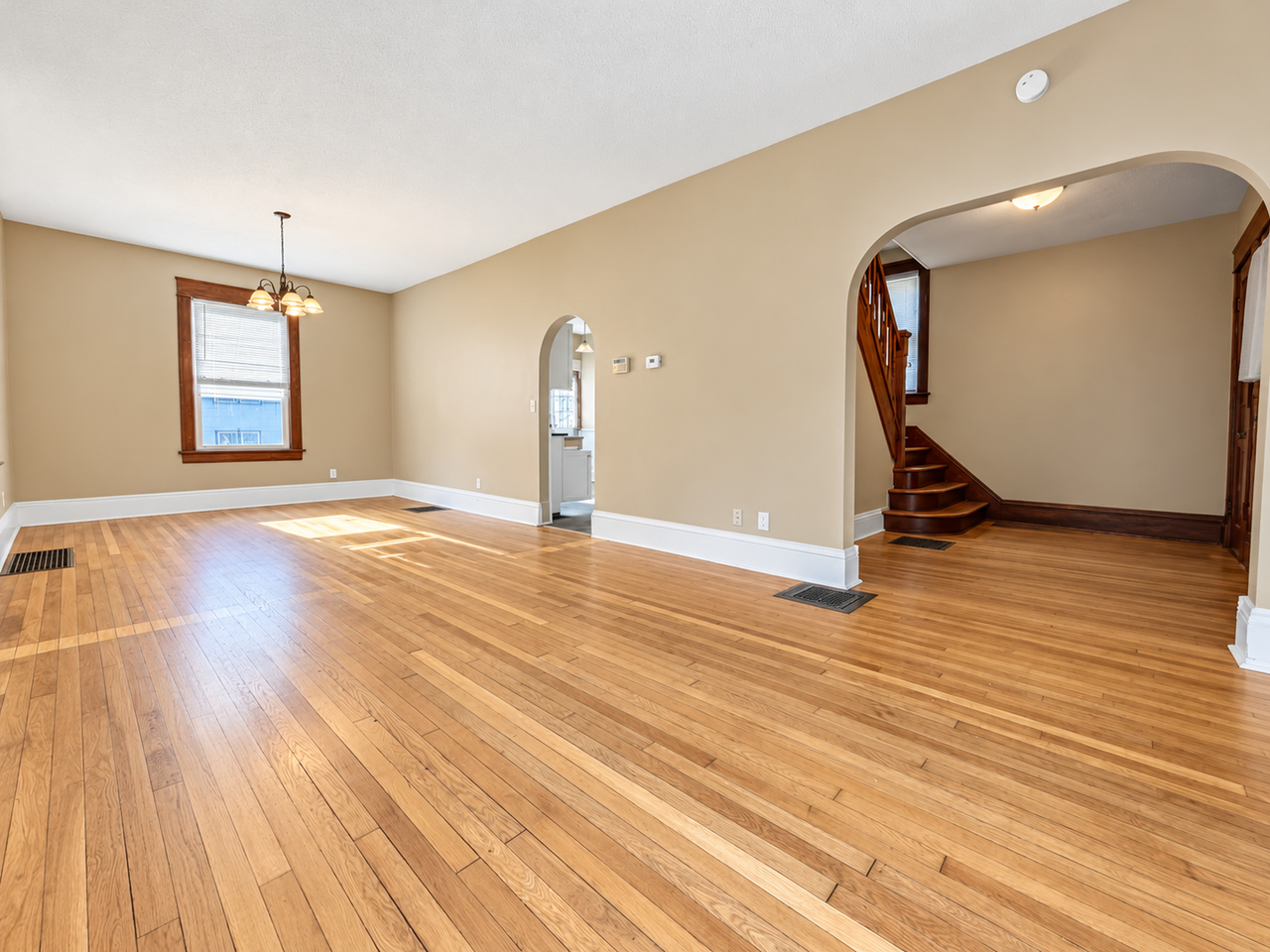 263 Maria Ave - Photo 6 of 23
