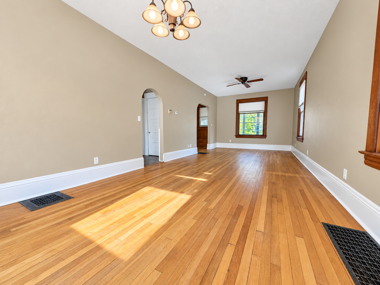 263 Maria Ave - Photo 7 of 23