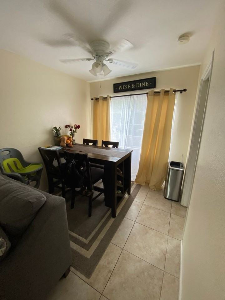 3713 Birch St - Photo 4 of 17