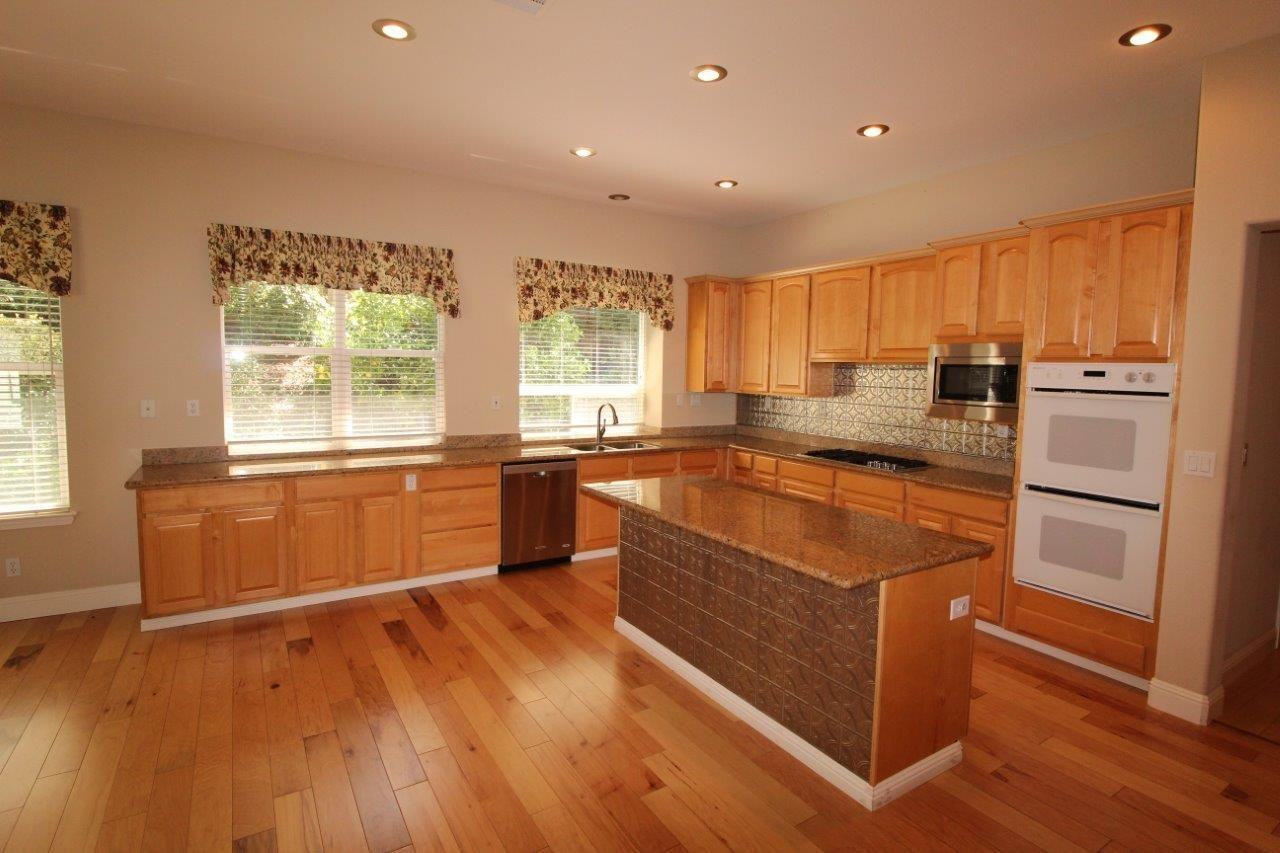 101 Forest Hill Dr - Photo 6 of 20