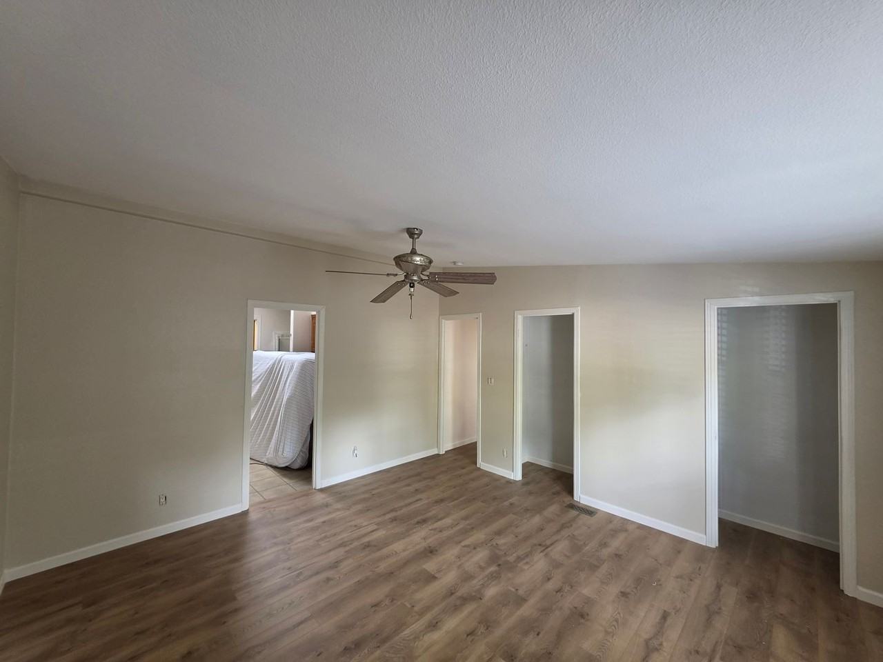 2385 W Rock Island Ave - Photo 6 of 29