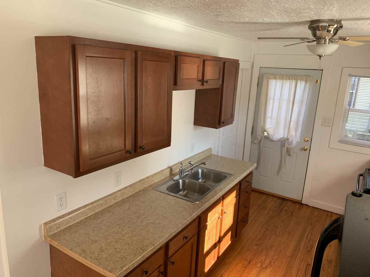 3421 Valley Dr - Photo 4 of 14