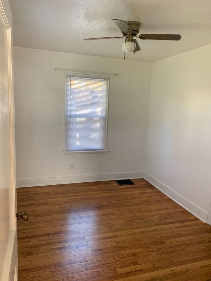 3421 Valley Dr - Photo 6 of 14