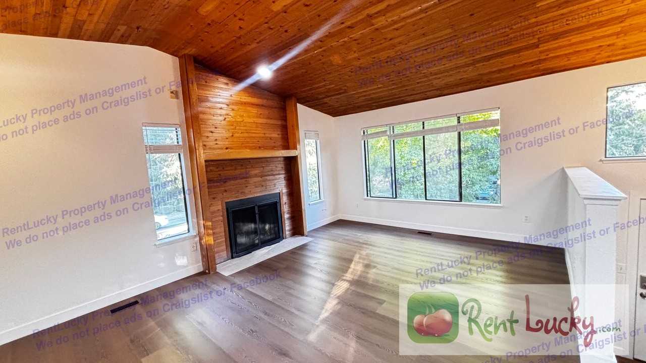 1743 211th Pl Ne - Photo 3 of 26
