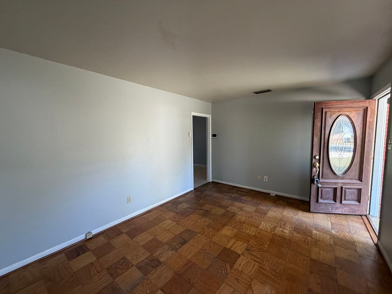 9408 Oleander Dr - Photo 5 of 11