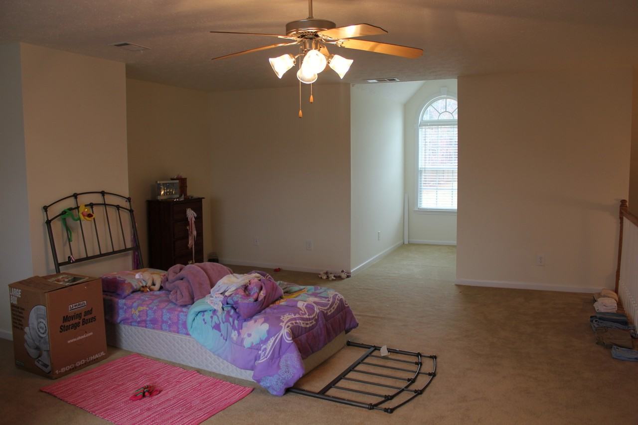 704 Emertrey Dr - Photo 7 of 9