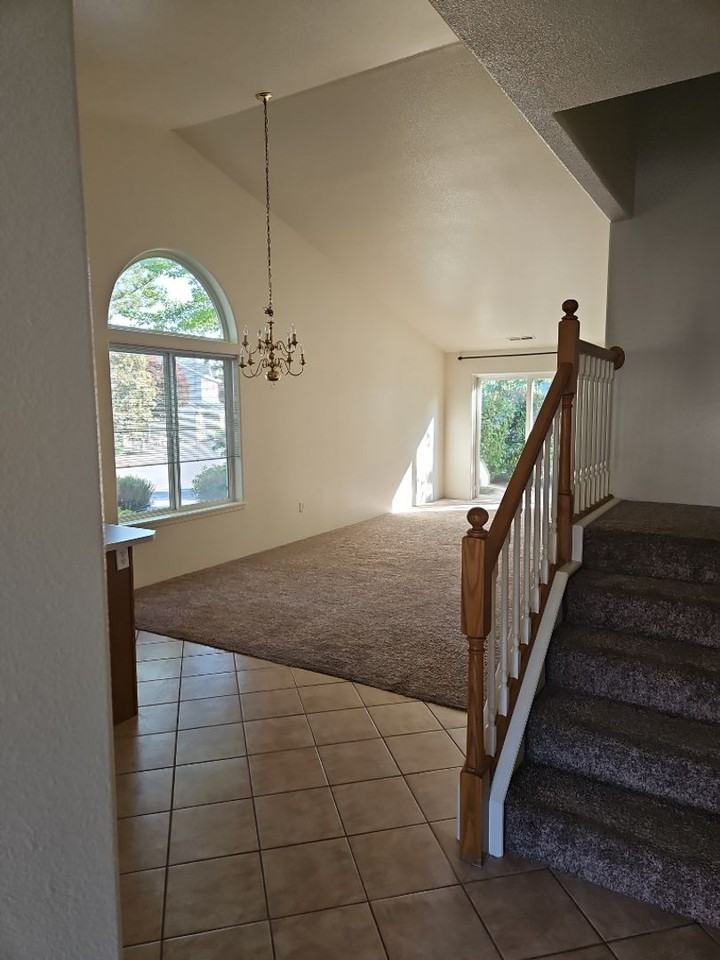 1224 N Modoc Ave #50 - Photo 2 of 9