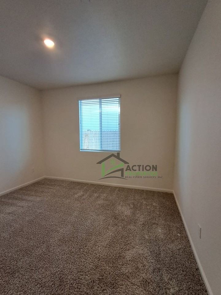 6056 Whistling Bend Way - Photo 7 of 18