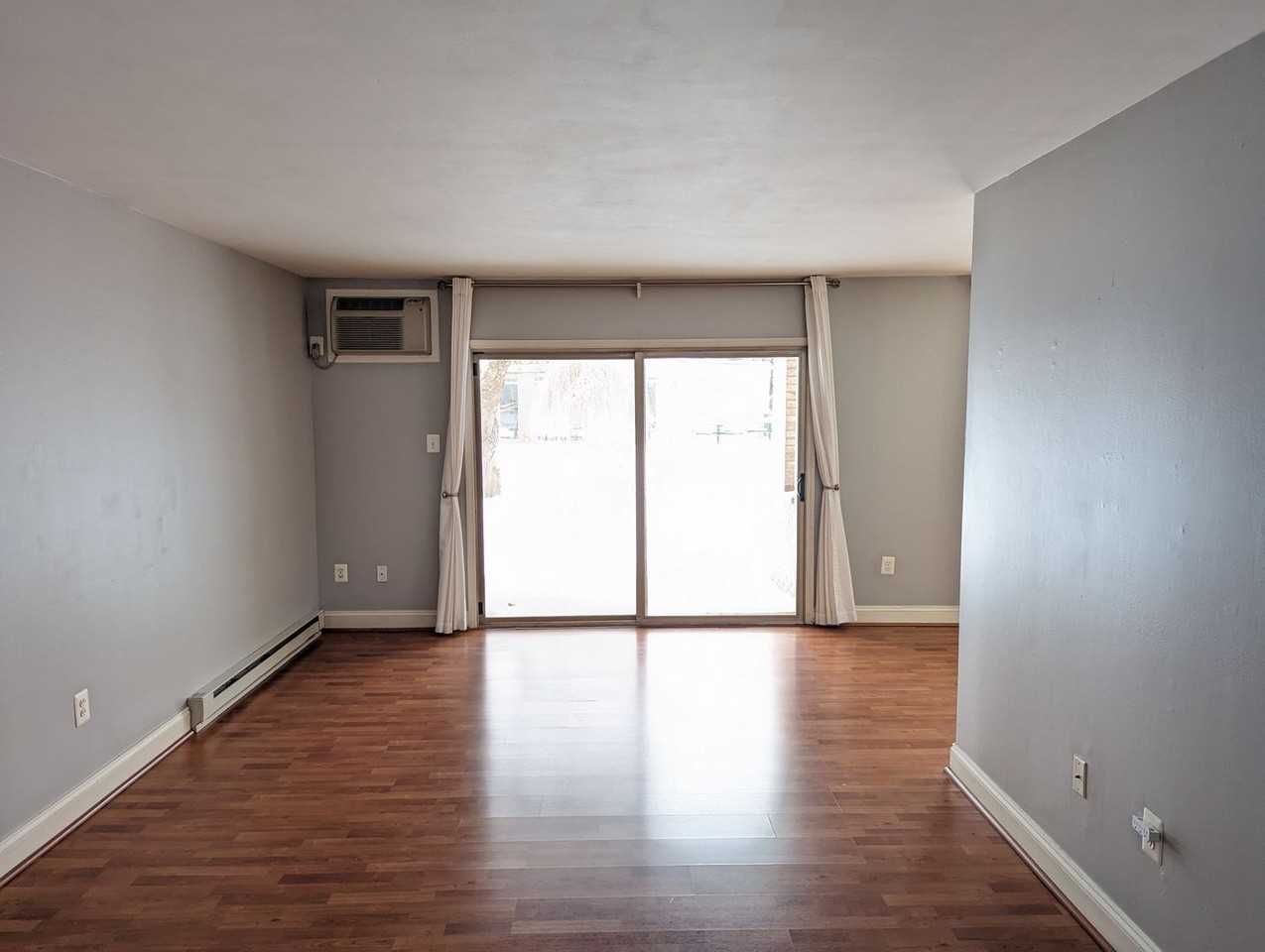 501 Prospect Blvd #8A - Photo 3 of 25