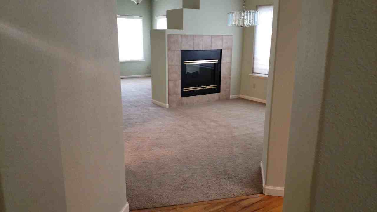 3970 Coral Pt - Photo 3 of 26