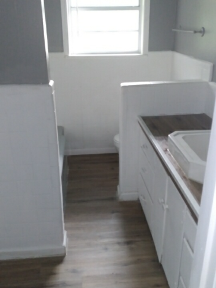610 Park St - Photo 2 of 6