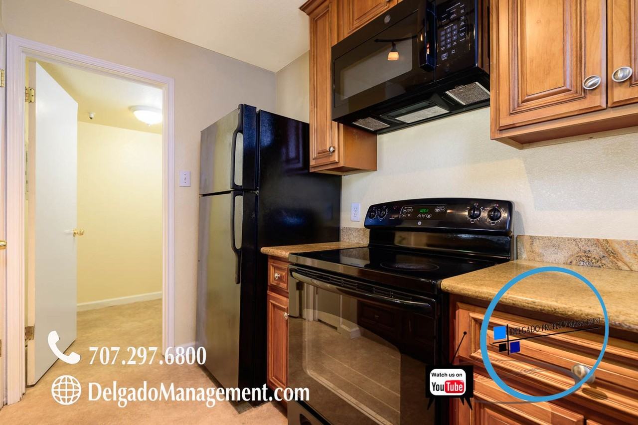 1201 Glen Cove Pkwy #408 - Photo 7 of 27