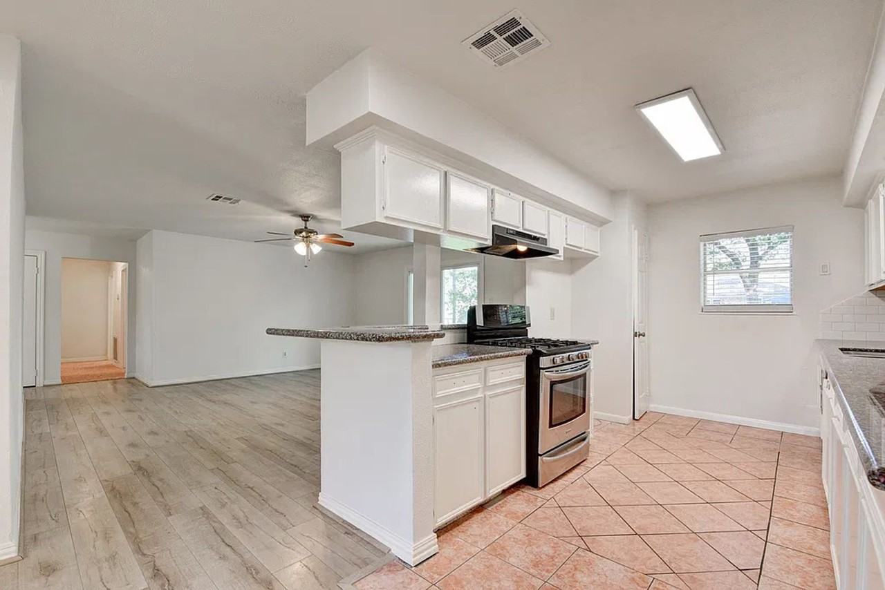 219 Schley St - Photo 2 of 18