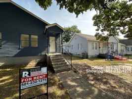featured image of 1422 Greenwood Ave