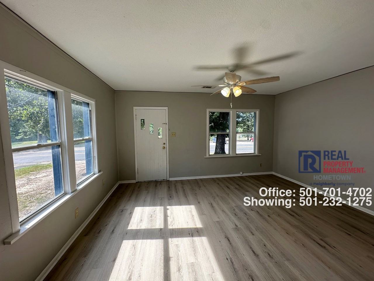 1422 Greenwood Ave - Photo 3 of 11