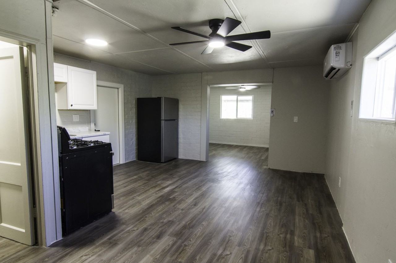 130 E Navajo Rd - Photo 5 of 15