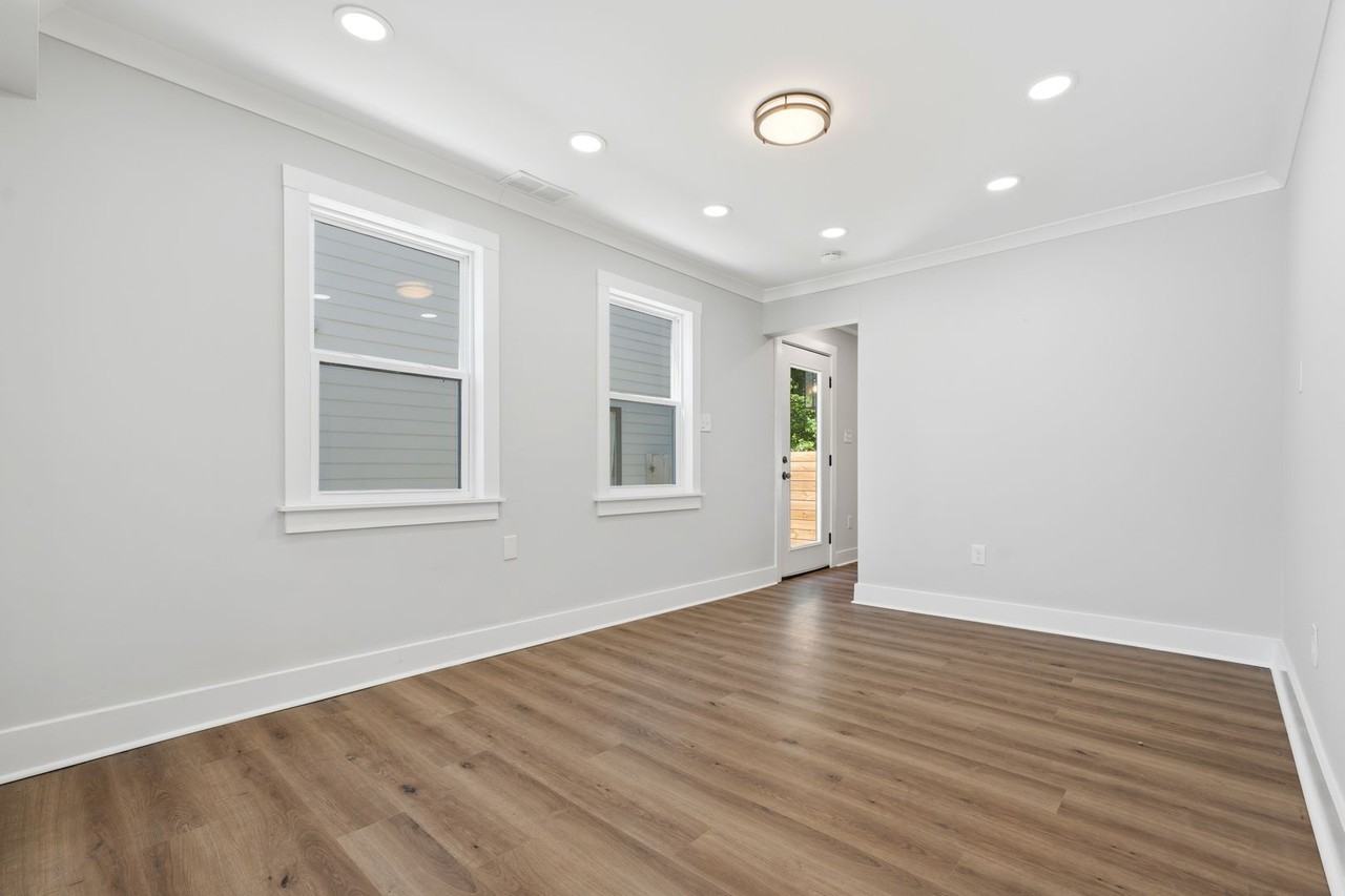 2207 Edwin Ave - Photo 6 of 18
