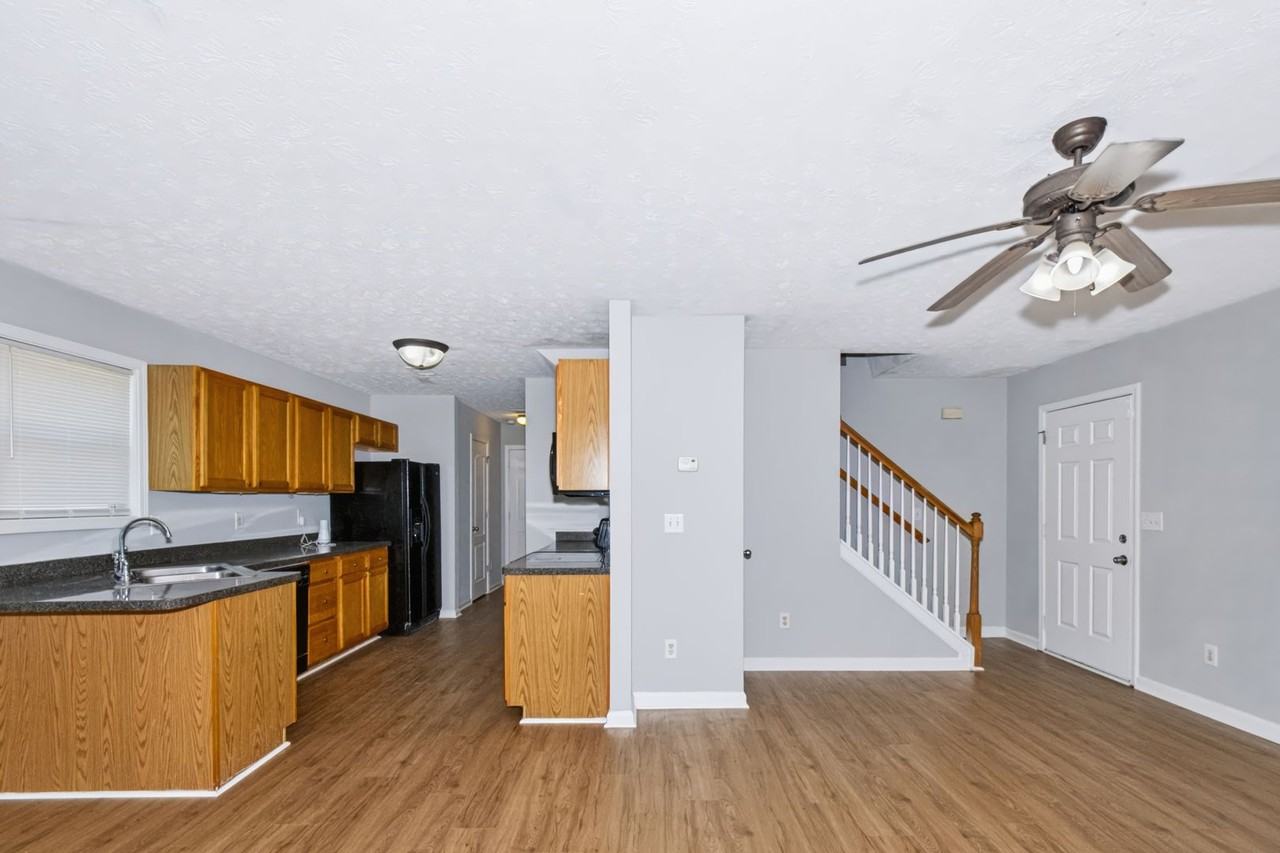28 Swafford Dr - Photo 4 of 25