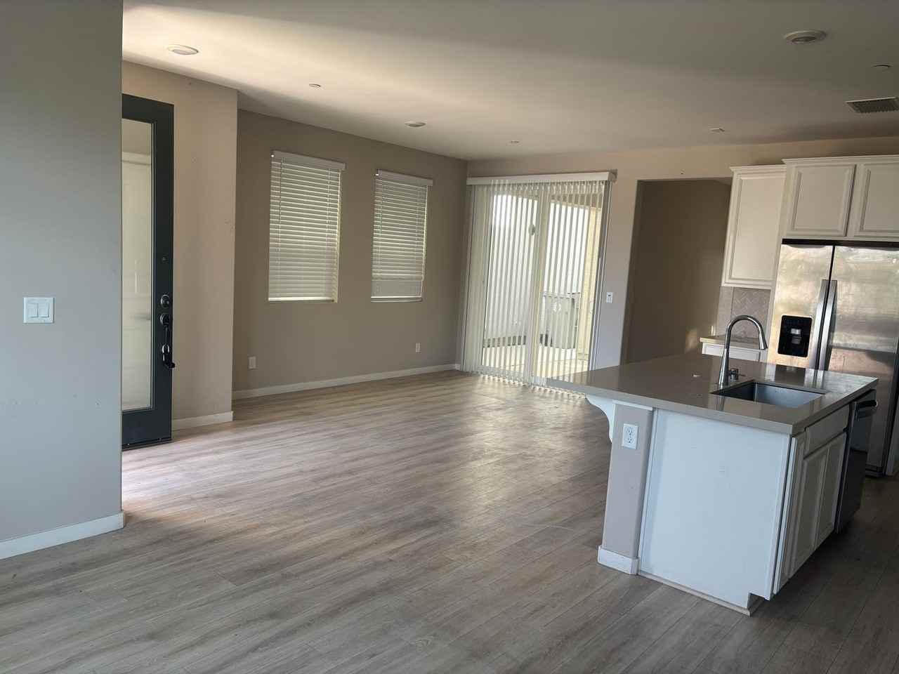 2724 Bathford St - Photo 4 of 4