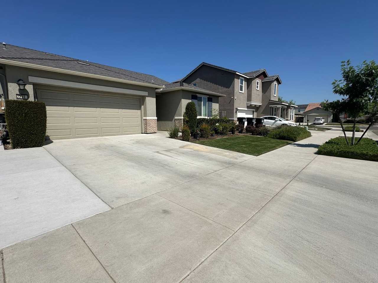 2231 S Lebec St - Photo 4 of 5