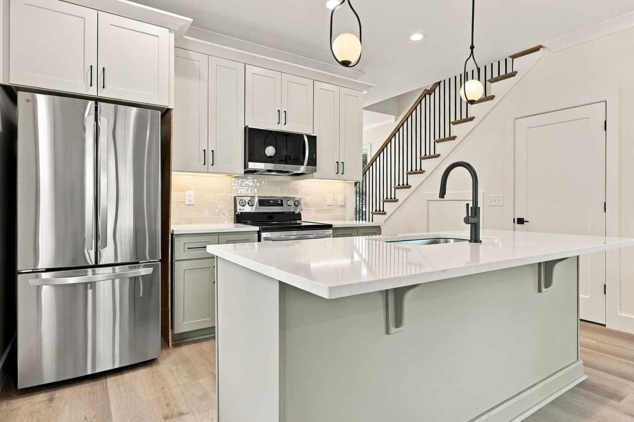 705 Hope Ave - Photo 6 of 30