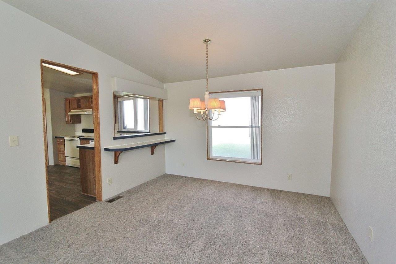 18075 Mink Rd - Photo 7 of 27