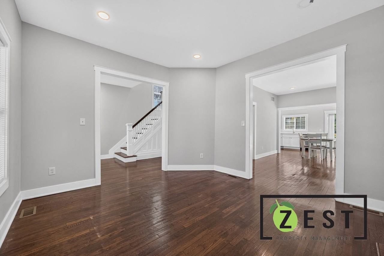 2251 Crane St - Photo 5 of 31