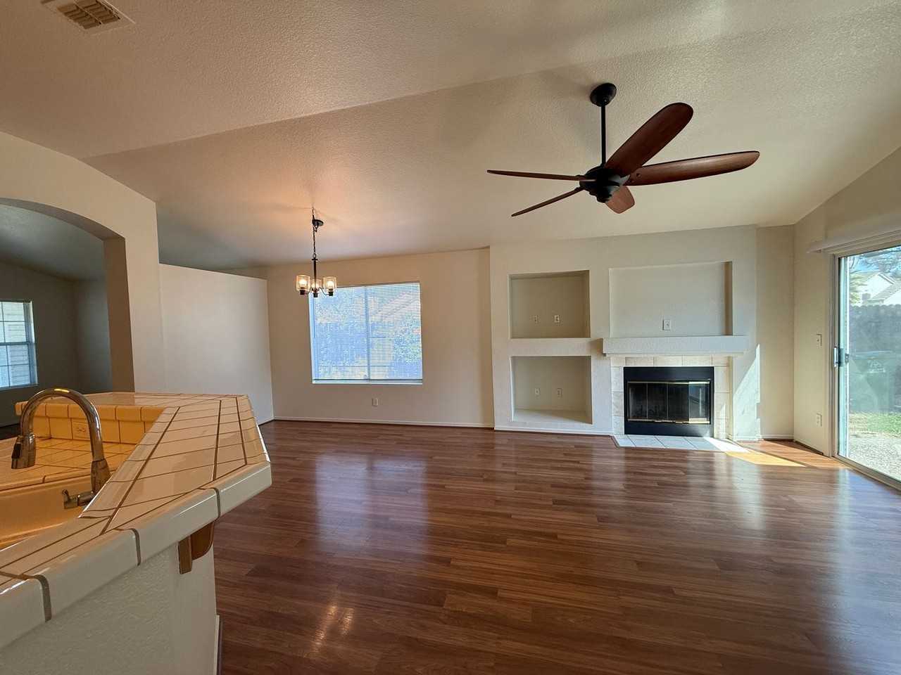 8790 Owlet Ct - Photo 5 of 18
