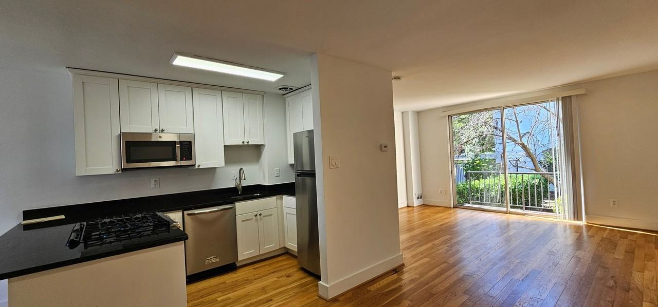 861 3rd St Sw #106 - Photo 3 of 16