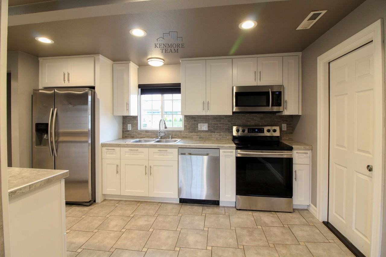 1321 W 3rd Ave - Photo 6 of 18