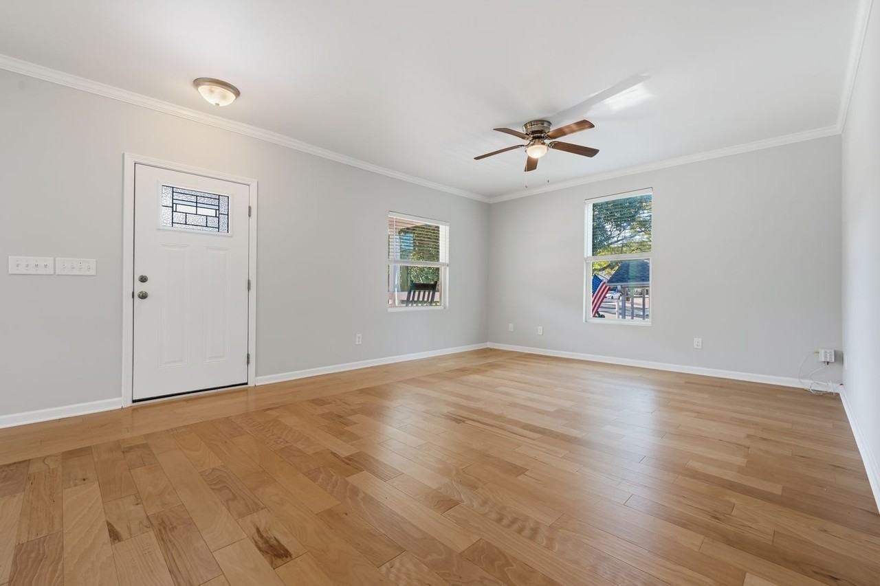 1312 S Roxboro St - Photo 4 of 24