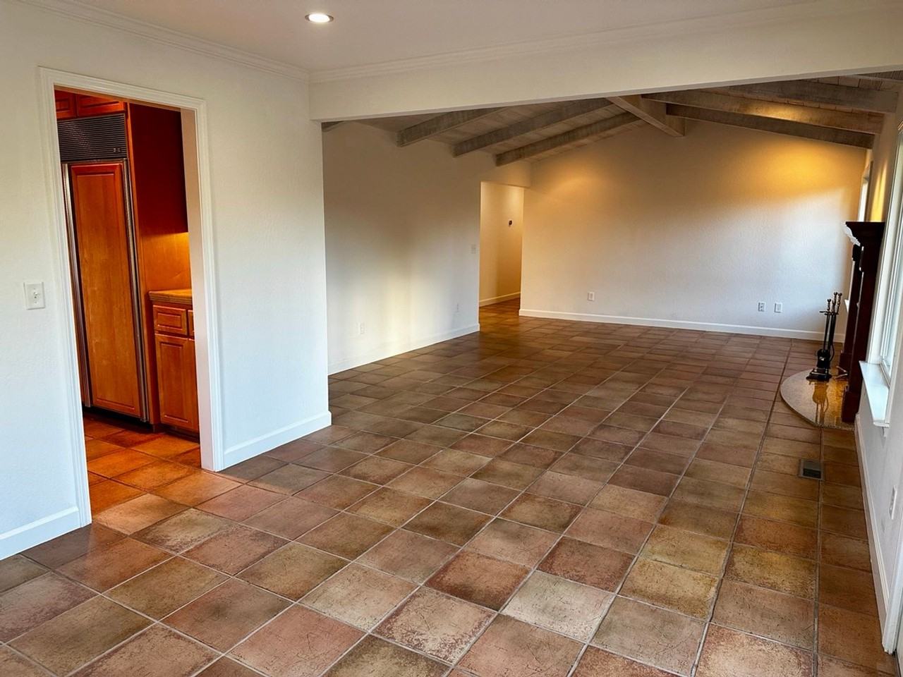 19227 Gunther Ct - Photo 3 of 17