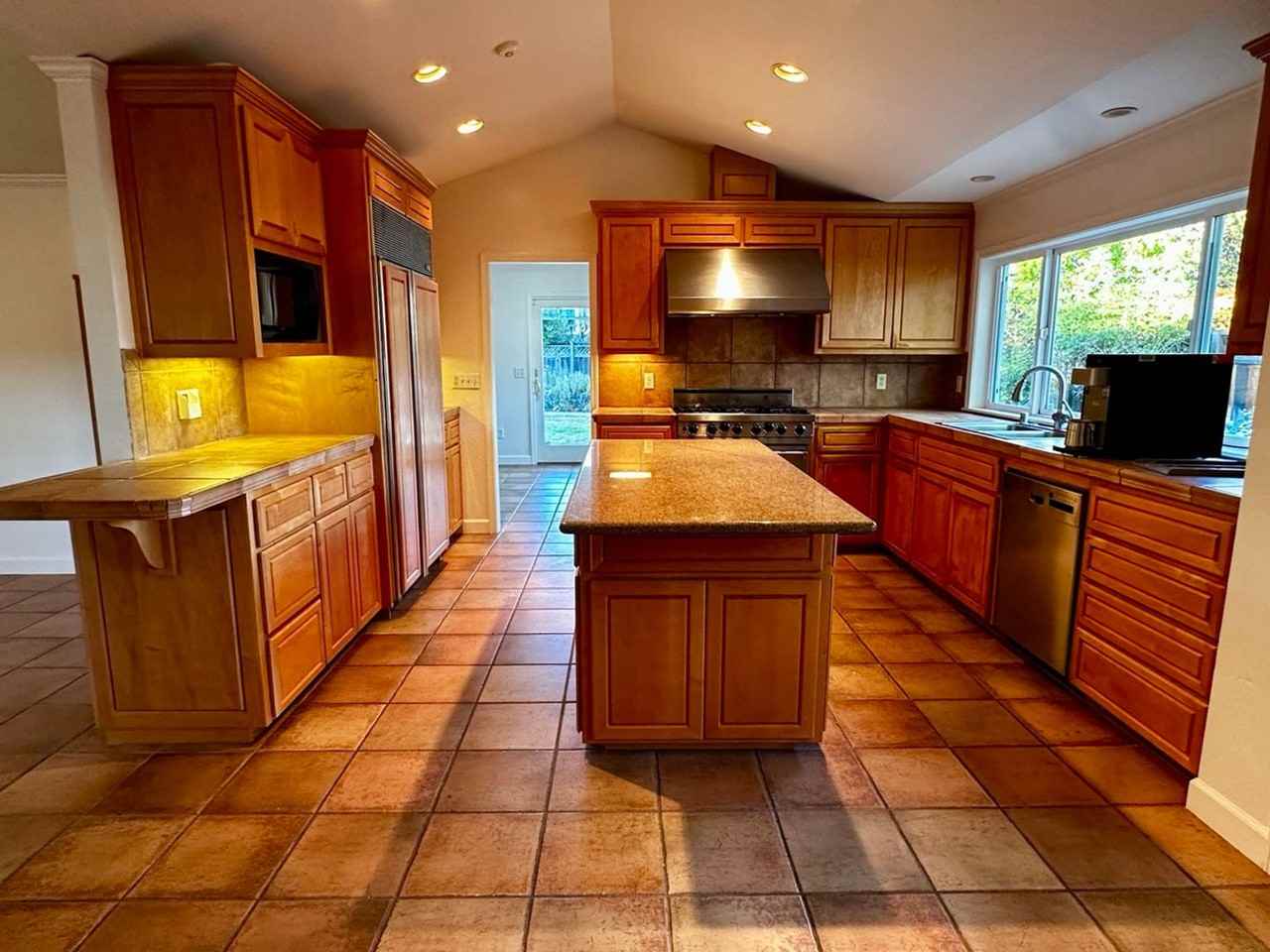 19227 Gunther Ct - Photo 4 of 17